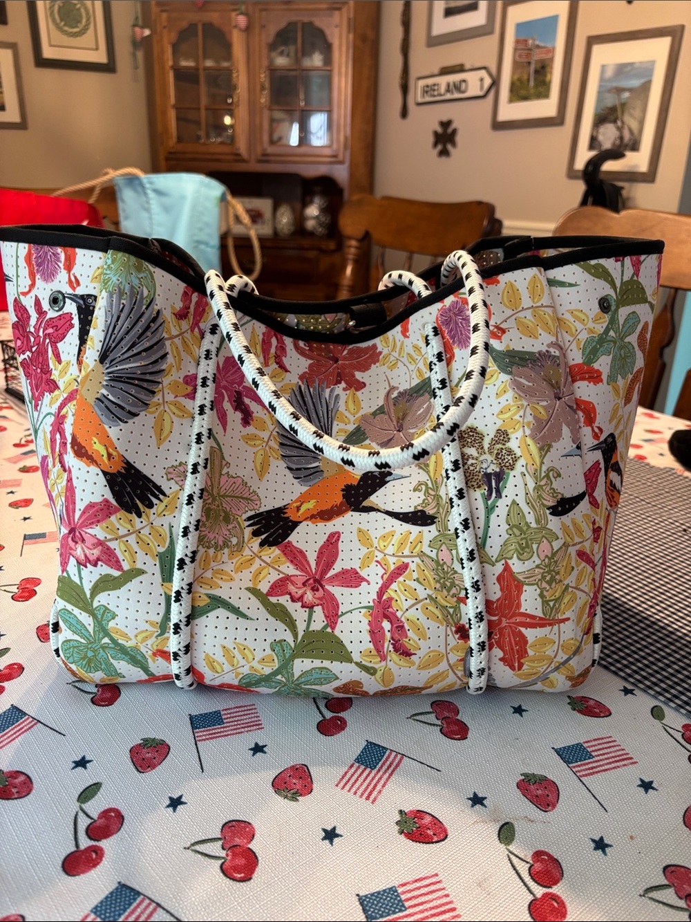 POPUPS Neoprene Tote